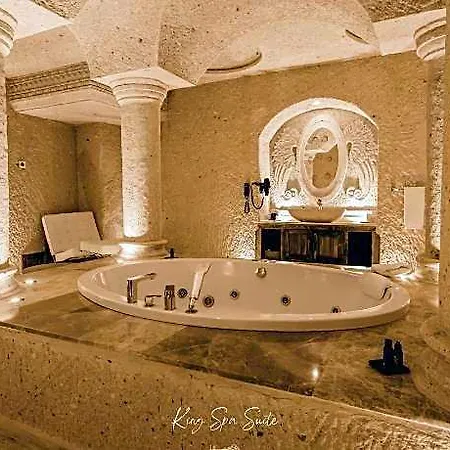 Hotel Nino Cave