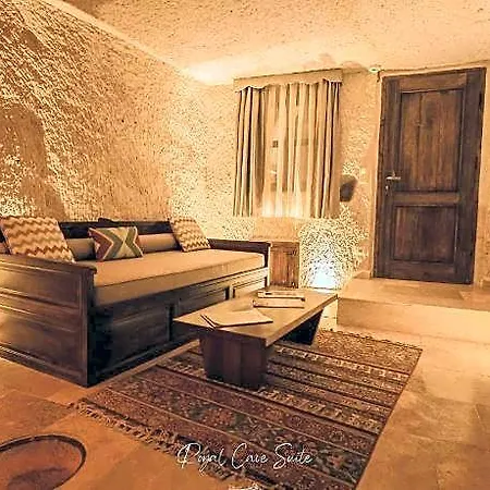 Nino Cave