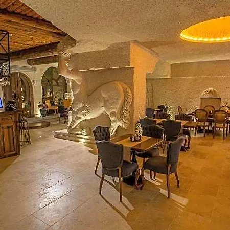 Hotel Nino Cave 4*