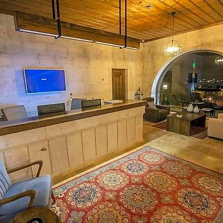 Hotel Nino Cave